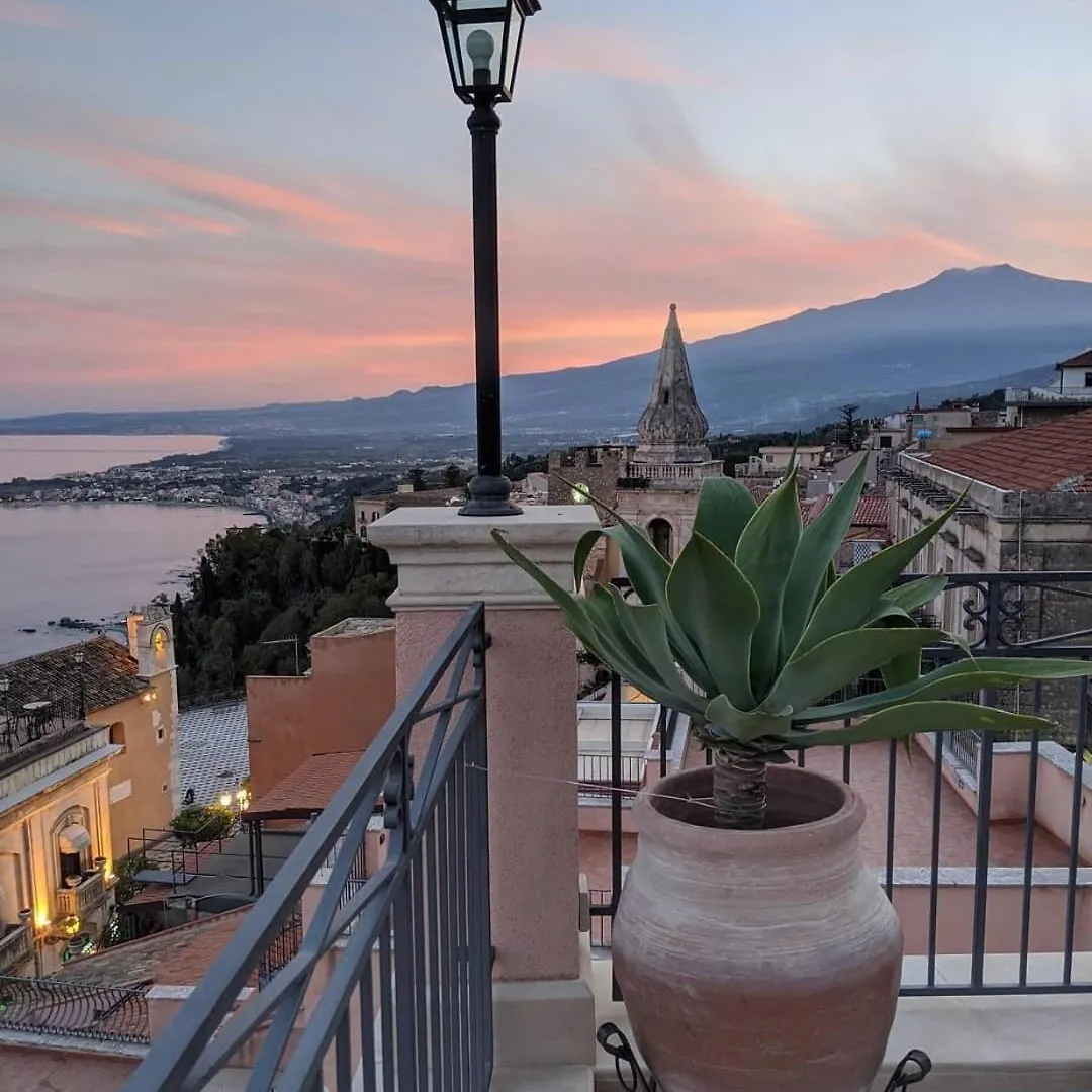 Bed and Breakfast Casa Turchetti Taormina Frühstückspension